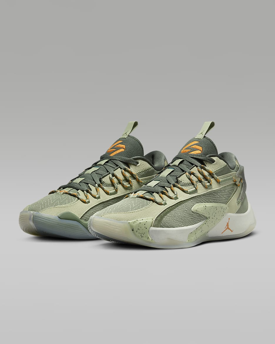 Nike basketball shoes under 35 deals